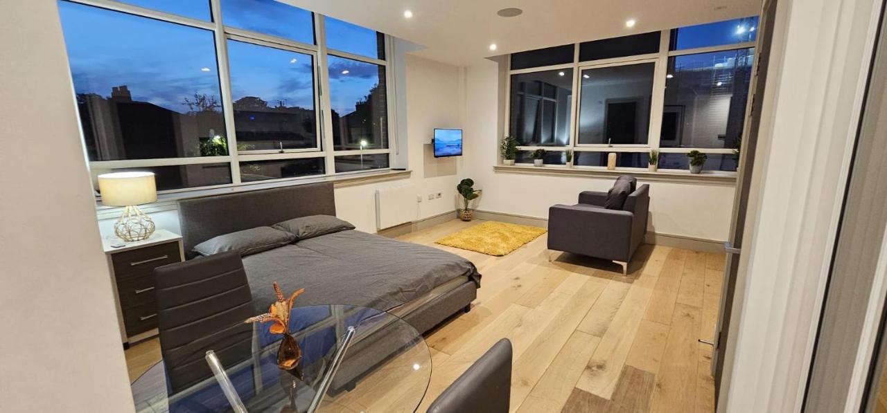 לונדון Studio Flat In Tottenham מראה חיצוני תמונה